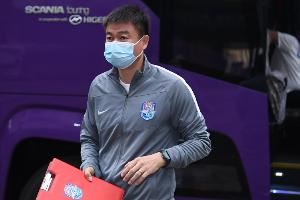 记者:津门虎队明天收假开练 于根伟近一周每天跑医院输液治疗